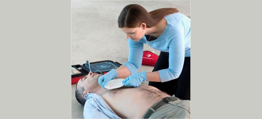 Ο φορητός απινιδωτής του ΟΦΘ στη διάθεση όλων των πολιτών